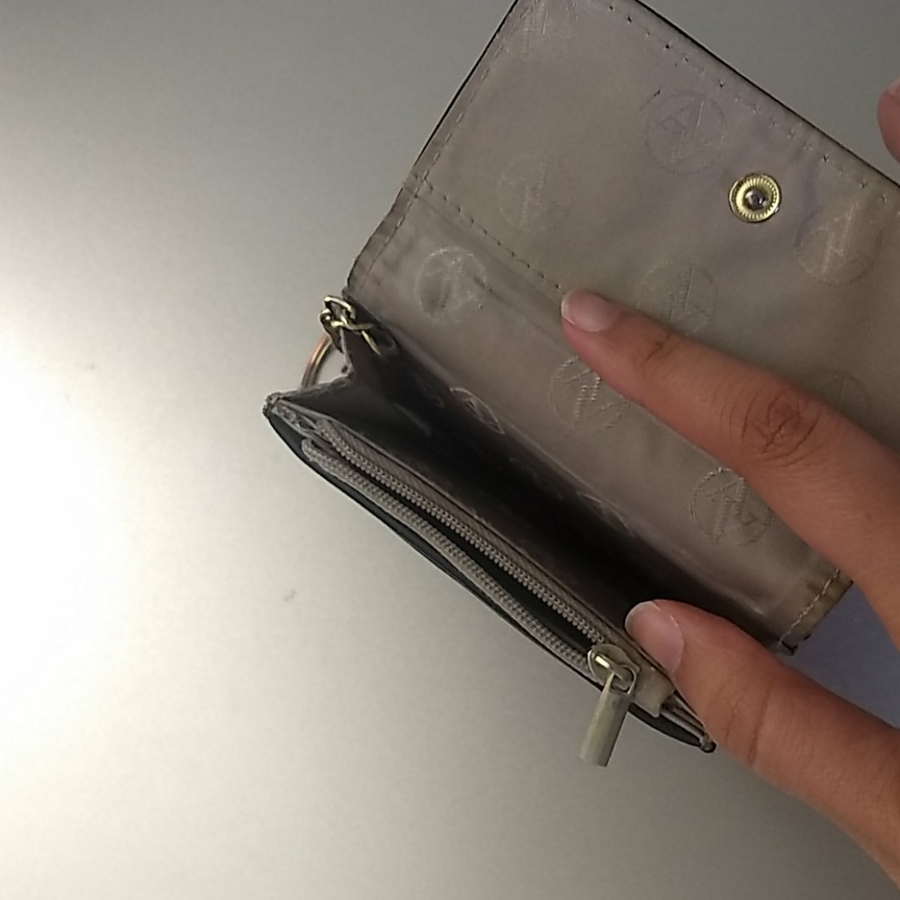 Black Wallet - Picture 3 of 3